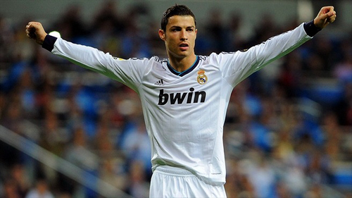 泰伦·卢：我也不知道第三节为啥崩了，这真的伤害了我们