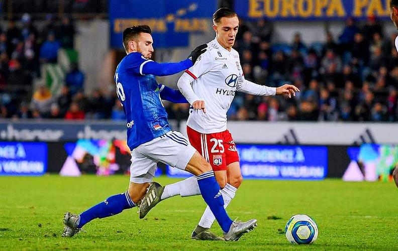 天空体育：埃弗顿3500万+800万镑报价迪布林再次被圣徒拒绝