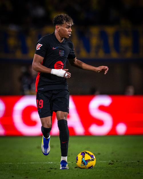 因净胜球劣势不幸降级！官方：熊本深红主帅大木武离任