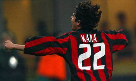 蓝军欧冠失意造访梦剧场 数据：红魔望坚韧不败（欧冠受挫蓝军做客梦剧场 数据看好红魔力保不败）