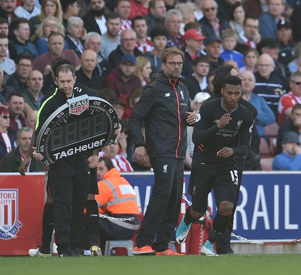 每体：巴萨有罗克20%转会分成，若5000万欧转会可获1000万欧