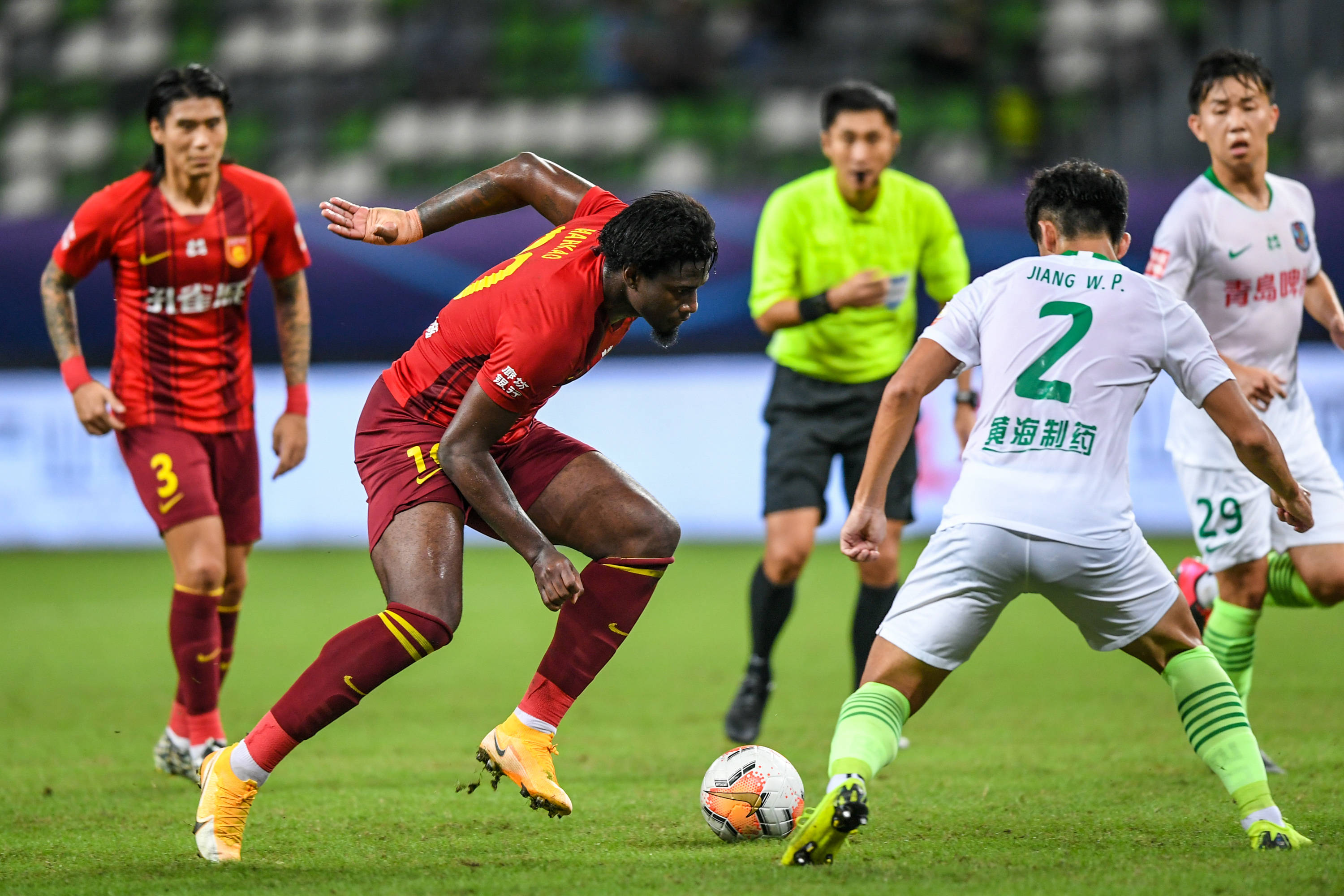 意甲11月最佳球员候选：迈尼昂、劳塔罗、瓦尔迪入选