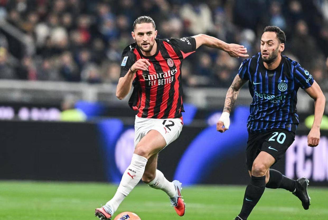 瓜帅：我们要拿98分才能英超夺冠；与摄影师冲突后马上道歉了（瓜迪奥拉：英超夺冠或需98分；与摄影师发生冲突后已迅速致歉）