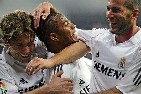 乏力！西汉姆联自21年3月战曼联以来，首次英超半场无射门（低迷！西汉姆联自2021年3月对阵曼联后首次在英超半场零射门）